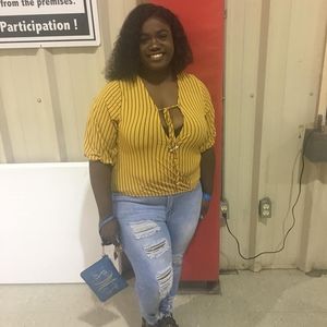 Meet your Posher, Shakeisha